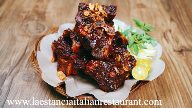 Menggugah Selera dengan Iga Bakar: Legenda Kuliner di Restoran Iga Montong